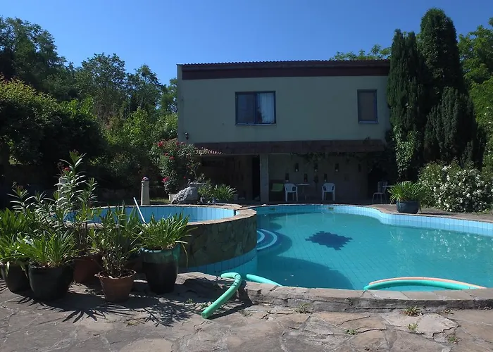 Rosehill Orbányosfa